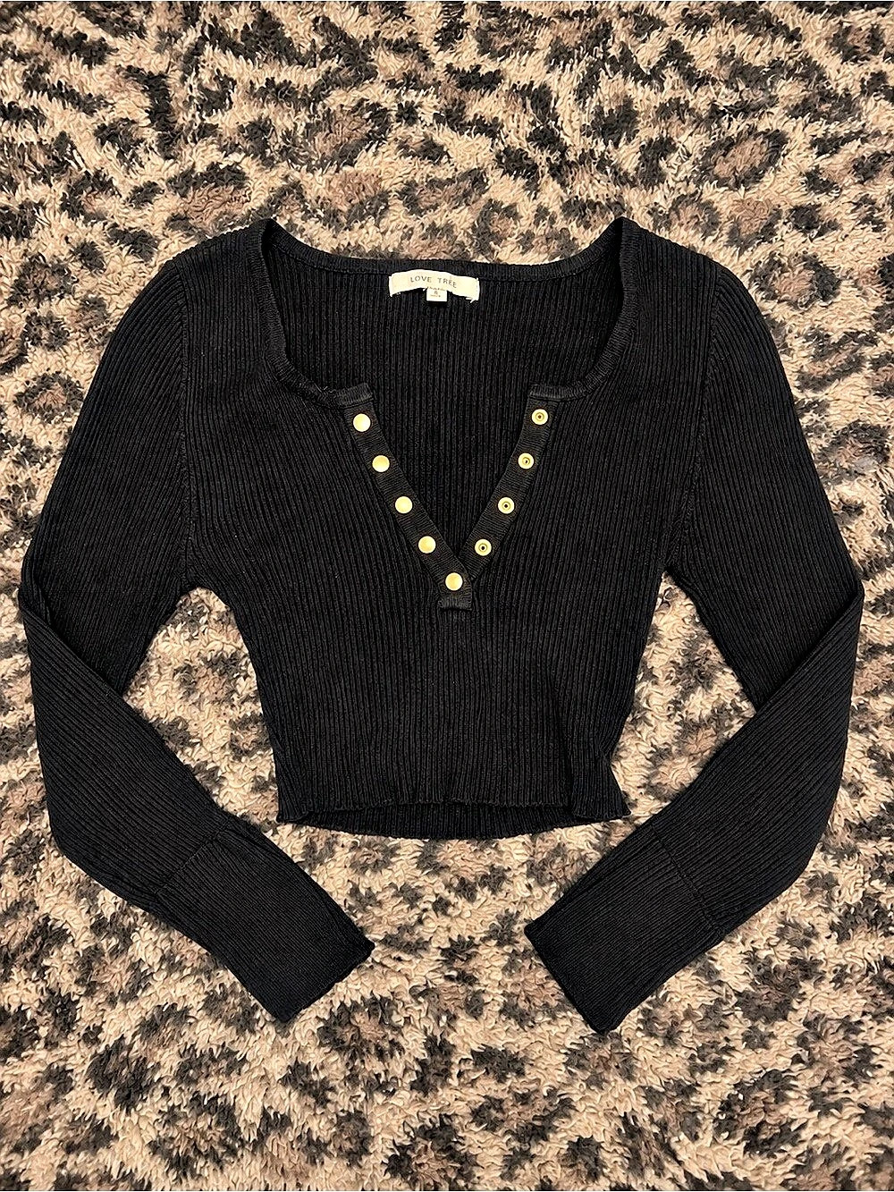 Love Tree Ribbed Gold Snap Crop Top - Picture 2 of 7